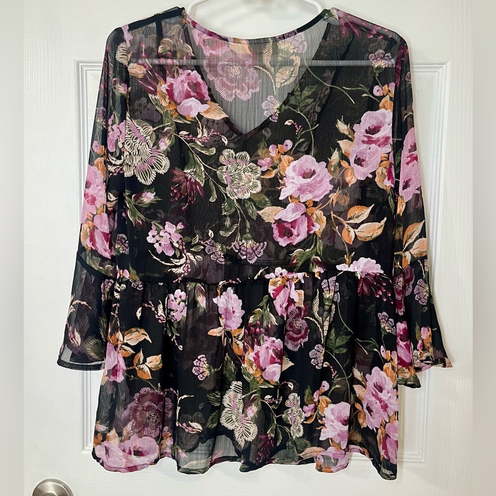 Sheer Floral Print Ladies top size small (fits loose)